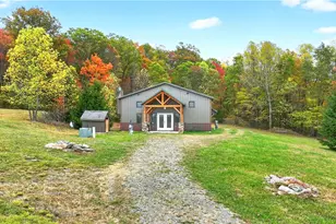 341 Skyview Rd, Donegal, PA 15687 - Photo 4