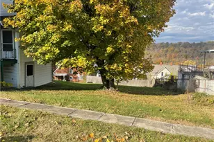 624 4th St, Monongahela, PA 15063 - Photo 6