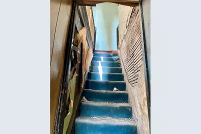 1900 Saint Ives St, Pittsburgh, PA 15212 - Photo 18