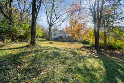 1615 Universal Road, Pittsburgh, PA 15235 - Photo 32