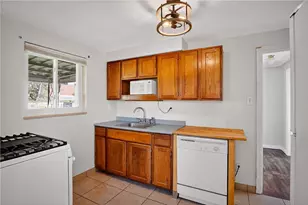 813 Alberta Dr, West Mifflin, PA 15122 - Photo 12