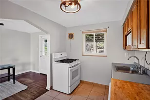 813 Alberta Dr, West Mifflin, PA 15122 - Photo 14