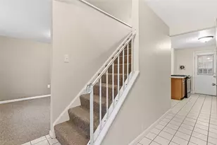 924 Old Hills Rd, Elizabeth Twp/Boro, PA 15135 - Photo 6