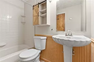 924 Old Hills Rd, Elizabeth Twp/Boro, PA 15135 - Photo 18