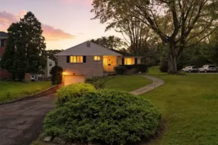 1323 Royal Oak Rd, Scott Township, PA 15220 - Photo 1