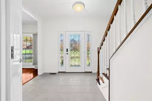 504 Day Star Ct, Cranberry Township, PA 16066 - Photo 4