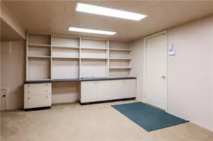 133 Queenston, Wilkins Township, PA 15235 - Photo 16