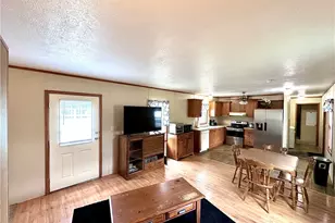 1761 Old Youngstown Rd, Union Township, PA 16116 - Photo 10