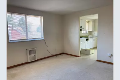 710 Lewis Ave #3, Jeannette, PA 15644 - Photo 6