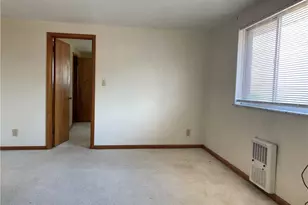 710 Lewis Ave, Jeannette, PA 15644 - Photo 4