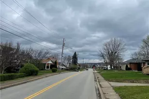 710 Lewis Ave, Jeannette, PA 15644 - Photo 20