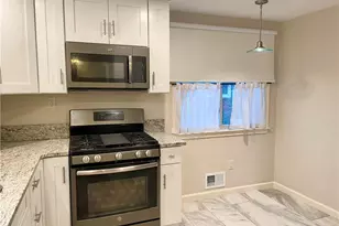 111 Hemlock Ln, Monroeville, PA 15146 - Photo 6