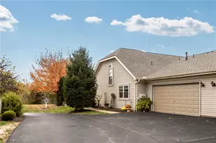 1529 Meerschaum Ln, Kennedy Township, PA 15108 - Photo 24