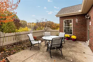 1529 Meerschaum Ln, Kennedy Township, PA 15108 - Photo 2