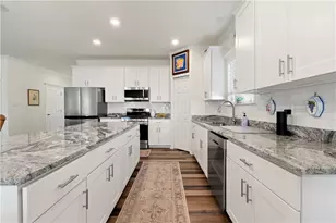 812 Curtman Ct, Pittsburgh, PA 15068 - Photo 10