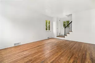 1525 Collins Rd, Pittsburgh, PA 15221 - Photo 4