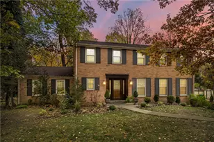 3001 Swansea Crescent W, Hampton, PA 15101 - Photo 1