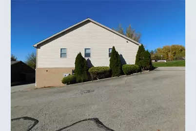 424 E Gibson Avenue, Connellsville, PA 15425 - Photo 4