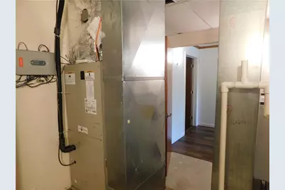 424 E Gibson Avenue, Connellsville, PA 15425 - Photo 16