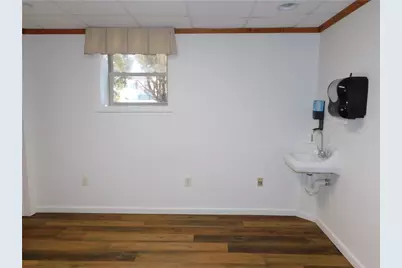 424 E Gibson Avenue, Connellsville, PA 15425 - Photo 12