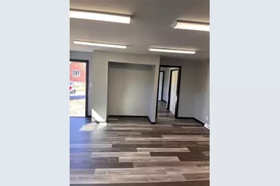 810 Carlton Dr, Bentleyville, PA 15314 - Photo 4