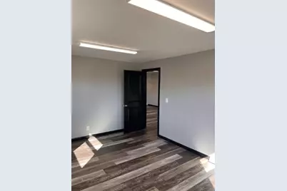 810 Carlton Dr, Bentleyville, PA 15314 - Photo 12