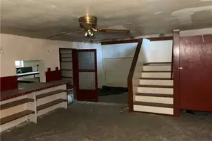 302 Arcadia Rd, Montgomery-Grant, PA 15712 - Photo 4