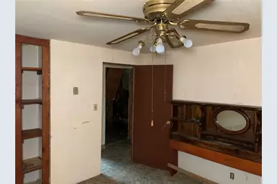 302 Arcadia Rd, Montgomery-Grant, PA 15712 - Photo 12