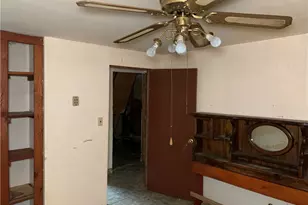 302 Arcadia Rd, Montgomery-Grant, PA 15712 - Photo 12