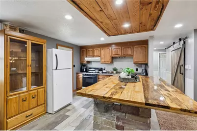 1802 Park Lane, Pymatuning Township, PA 16125 - Photo 8