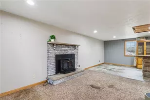 1802 Park Ln, Pymatuning Township, PA 16125 - Photo 6