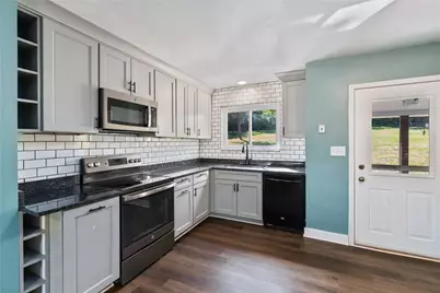 148 Longvue Dr, Ross Twp, PA 15237 - Photo 16