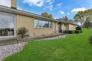 606 Wack Dr, Rochester, PA 15074 - Photo 1