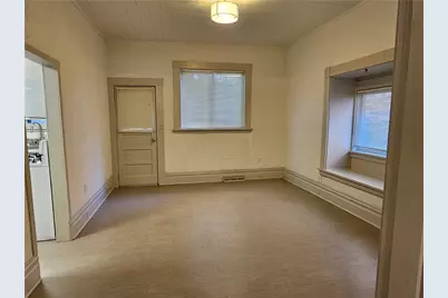 629 R Walnut St, Irwin, PA 15642 - Photo 8