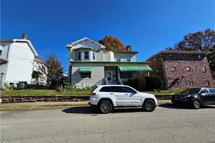 629 R Walnut St, Irwin, PA 15642 - Photo 1