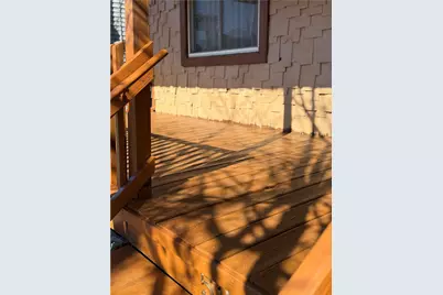 528 Longfellow St, Vandergrift, PA 15690 - Photo 2