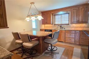 21 Stella St, Burgettstown Boro, PA 15021 - Photo 2