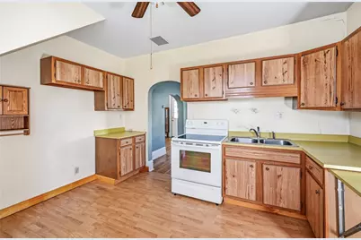 453 Lafayette Ave, Sharon, PA 16146 - Photo 10