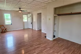 404 E 4th Ave, Smith Township, PA 15054 - Photo 6