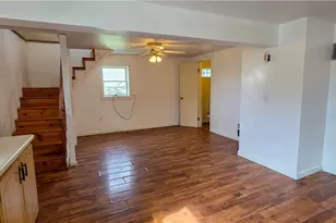 404 E 4th Ave, Smith Township, PA 15054 - Photo 4