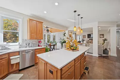 1005 Autumn Woods Dr, Moon-Crescent Township, PA 15108 - Photo 14