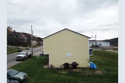 46 W Main St, Cowanshanock Township, PA 16263 - Photo 2