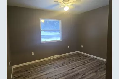 504 Queenstown Rd, Perry Township, PA 16041 - Photo 10