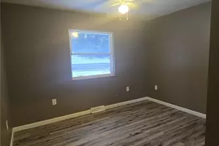 504 Queenstown Rd, Perry Township, PA 16041 - Photo 10