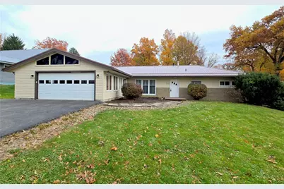 332 Frazier Dr, Neshannock Township, PA 16105 - Photo 1