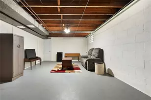 3999 Boulevard Dr, Pittsburgh, PA 15217 - Photo 32