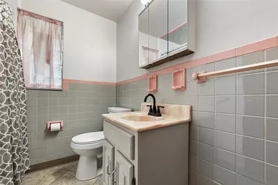 3999 Boulevard Dr, Pittsburgh, PA 15217 - Photo 28