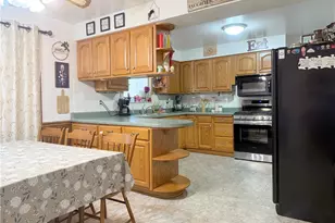 131 Highland Dr, Gilpin Township, PA 15656 - Photo 8