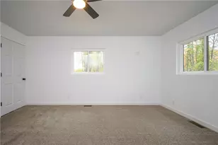 114 Wood St, New Castle, PA 16102 - Photo 30