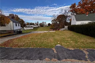 176 Jefferson Dr, Lower Burrell, PA 15068 - Photo 1